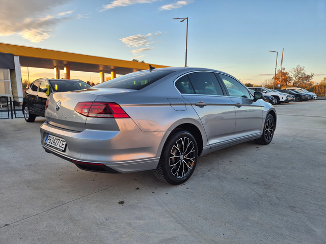 VW Passat BUSINES А/Т - автомобили, коли, обяви за нови и употребявани 4