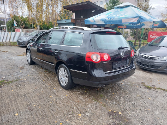 VW Passat 2.0TDI* HI-LINE* 6-speed.* - автомобили, коли, обяви за нови и употребявани 2