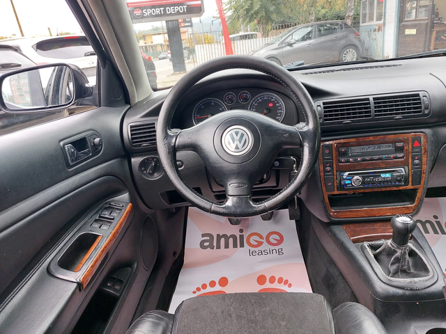 VW Passat 1.9TDI 6-Speed. - автомобили, коли, обяви за нови и употребявани 9