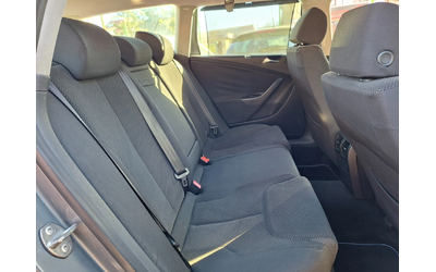 VW Passat 2.0TDI* AUTOMATIC-DSG* * - автомобили, коли, обяви за нови и употребявани 12