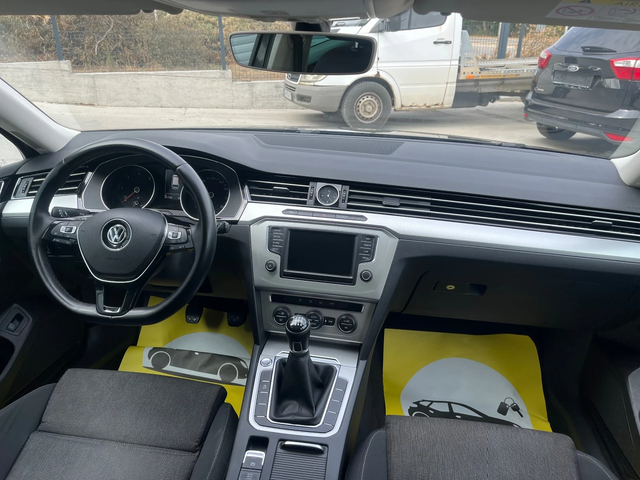 VW Passat Панорама - автомобили, коли, обяви за нови и употребявани 9