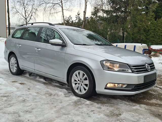 VW Passat 2.0TDI DSG - автомобили, коли, обяви за нови и употребявани 2