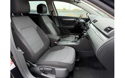 VW Passat 2.0 TDI / AVTOMAT / NAVI / PARKTRONIC / AVTOPILOT - автомобили, коли, обяви за нови и употребявани 10