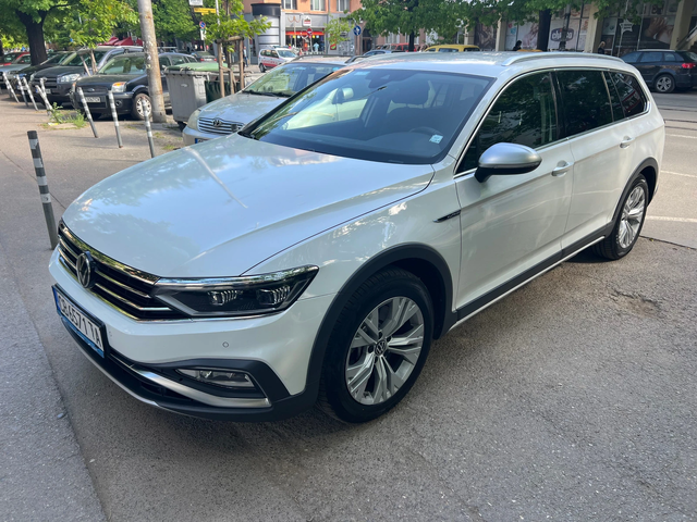 VW Passat Alltrack 2.0 TSI N1 - автомобили, коли, обяви за нови и употребявани 2