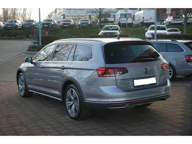 VW Passat 2.0 TDI Alltrack 4M - автомобили, коли, обяви за нови и употребявани 2