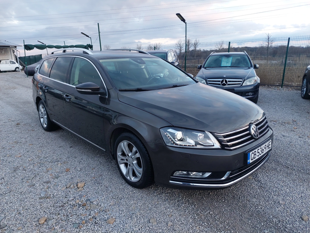 VW Passat 2.0TDI / Highline/ DSG / 170 4x4 - автомобили, коли, обяви за нови и употребявани 2