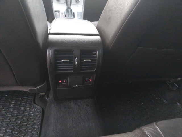 VW Passat 2.0TDI / Highline/ DSG / 170 4x4 - автомобили, коли, обяви за нови и употребявани 9