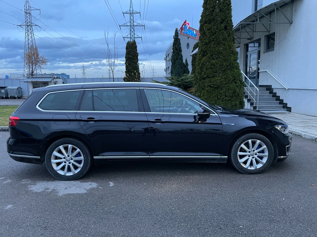 VW Passat GTE Plug In Hybrid - автомобили, коли, обяви за нови и употребявани 1