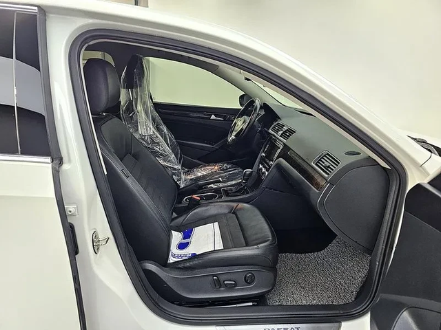 VW Passat 2.0 Tdi B7 - автомобили, коли, обяви за нови и употребявани 10