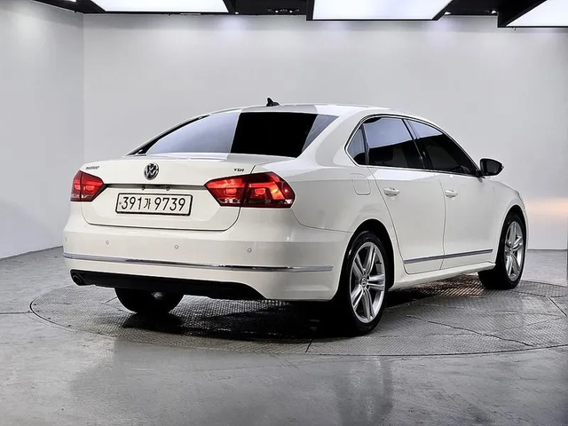 VW Passat 2.0 Tdi B7 - автомобили, коли, обяви за нови и употребявани 3