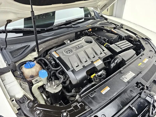 VW Passat 2.0 Tdi B7 - автомобили, коли, обяви за нови и употребявани 5