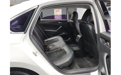 VW Passat 2.0 Tdi B7 - автомобили, коли, обяви за нови и употребявани 11