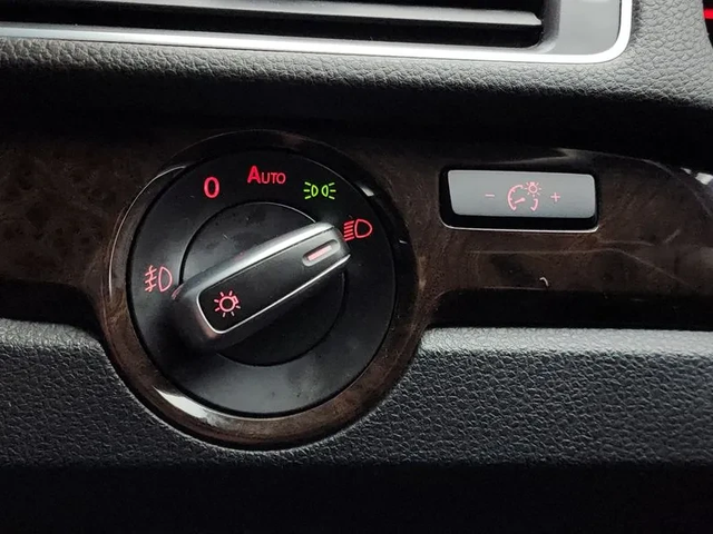 VW Passat 2.0 Tdi B7 - автомобили, коли, обяви за нови и употребявани 16