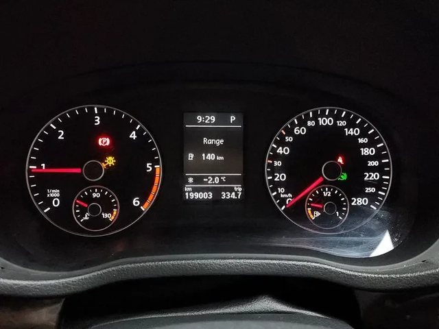 VW Passat 2.0 Tdi B7 - автомобили, коли, обяви за нови и употребявани 7