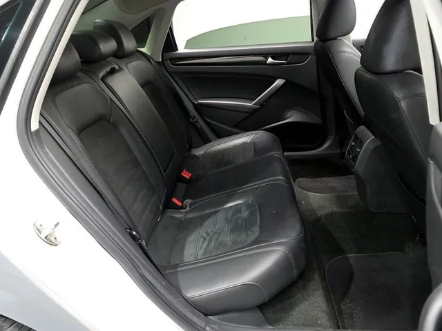 VW Passat 2.0 Tdi B7 - автомобили, коли, обяви за нови и употребявани 11