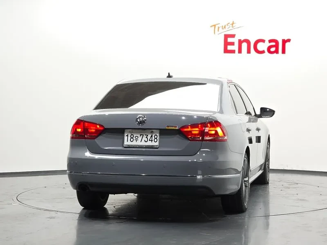 VW Passat 2.0 Tdi B7 - автомобили, коли, обяви за нови и употребявани 3