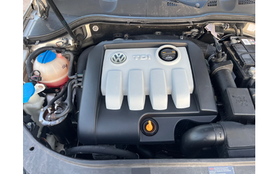 VW Passat 1.9TDI-105-ITALIA - автомобили, коли, обяви за нови и употребявани 13