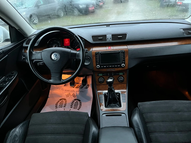 VW Passat 2.0TDI-4x4-NAVI-Hi-LINE-ITALIA - автомобили, коли, обяви за нови и употребявани 6