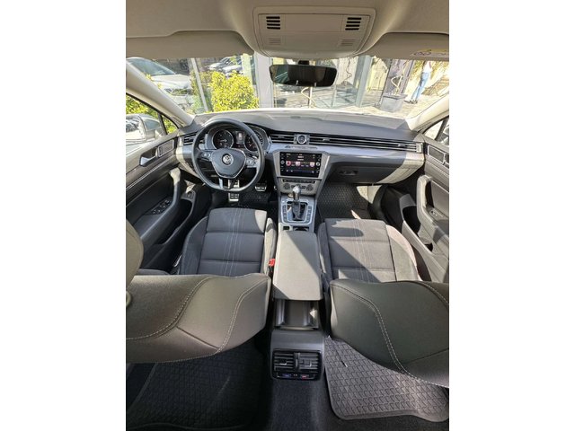 VW Passat Alltrack - автомобили, коли, обяви за нови и употребявани 12