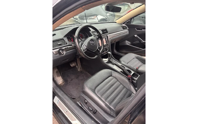 VW Passat .0T* Wolfsburg* FWD* АвтоКредит* (ЦЕНА ДО БГ) - автомобили, коли, обяви за нови и употребявани 13