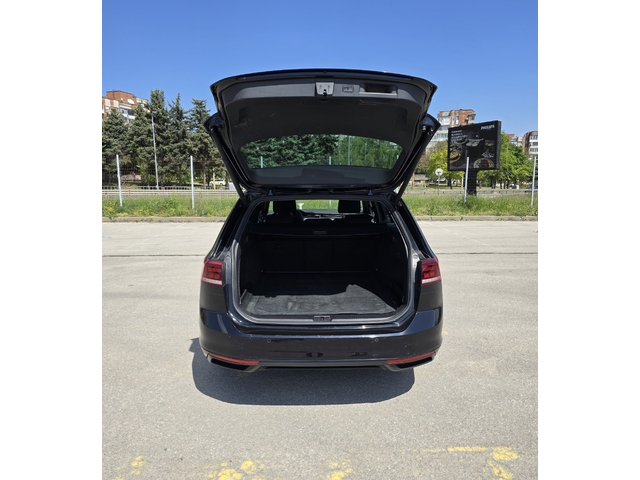 VW Passat 4Motion* 200hp* Камера360 * Distronic* - автомобили, коли, обяви за нови и употребявани 18
