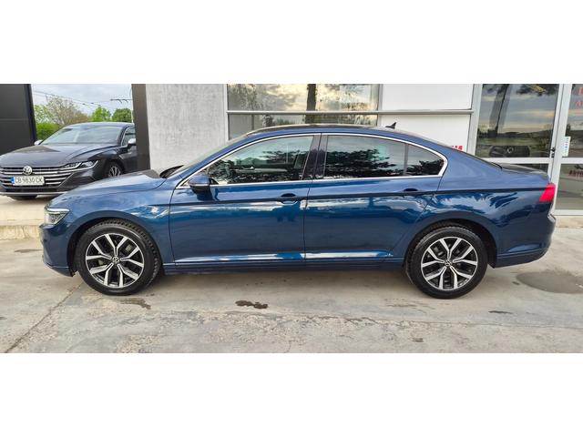VW Passat СЕДАН 2.0TDI 150к.с. MATRIX - автомобили, коли, обяви за нови и употребявани 6