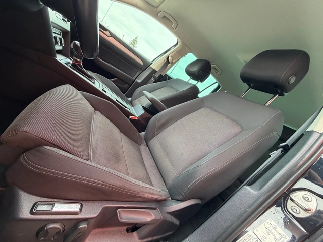 VW Passat DSG* Автоматик* Масаж* Подгрев - автомобили, коли, обяви за нови и употребявани 11