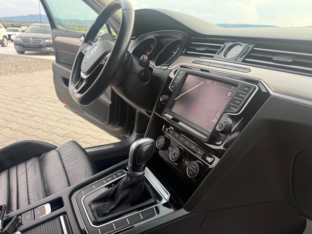 VW Passat 2.0TDI 150 ks Highline Собствен лизинг !!! - автомобили, коли, обяви за нови и употребявани 10