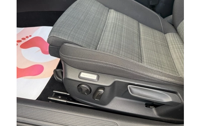 VW Passat 2.0TDI 150 ks Elegance Plus Собствен лизинг !!! - автомобили, коли, обяви за нови и употребявани 10