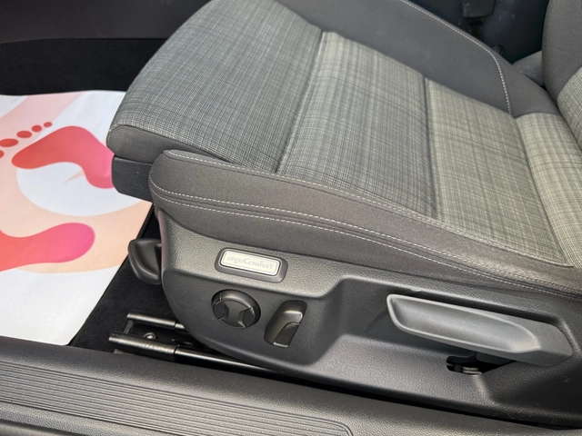 VW Passat 2.0TDI 150 ks Elegance Plus Собствен лизинг !!! - автомобили, коли, обяви за нови и употребявани 10