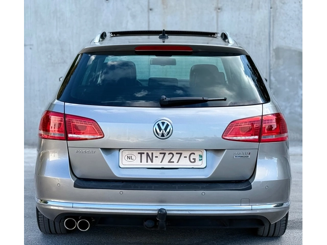 VW Passat 2.0TDi HIGHLINE* DSG* CarPlay* KEYLESS GO* LED - автомобили, коли, обяви за нови и употребявани 5