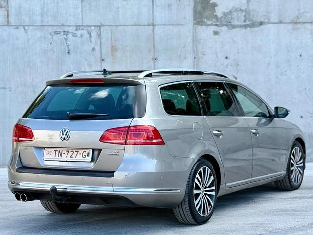 VW Passat 2.0TDi HIGHLINE* DSG* CarPlay* KEYLESS GO* LED - автомобили, коли, обяви за нови и употребявани 6