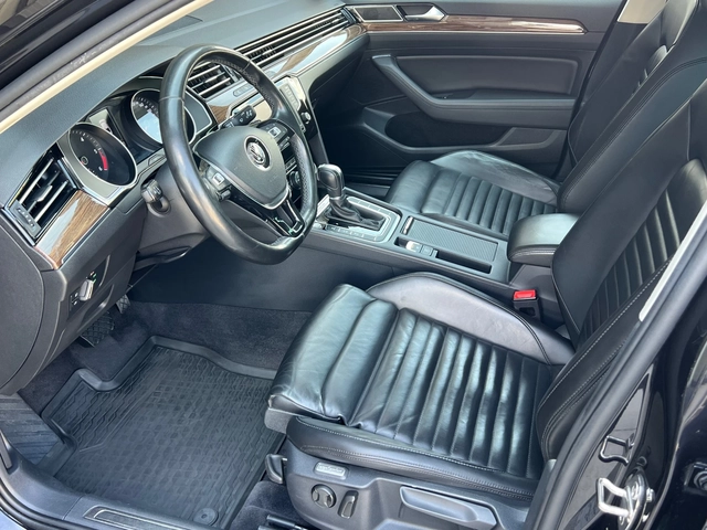 VW Passat 2.0TDI-190ps-4-MOTION-HIGHLINE-FULL SERVICE VW-HOB - автомобили, коли, обяви за нови и употребявани 7