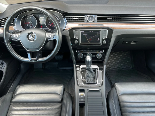 VW Passat 2.0TDI-190ps-4-MOTION-HIGHLINE-FULL SERVICE VW-HOB - автомобили, коли, обяви за нови и употребявани 8