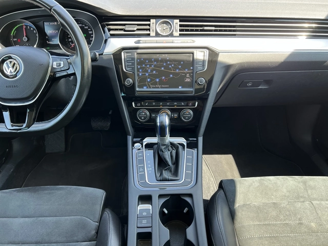VW Passat GTE PLUG-IN HYBRID - автомобили, коли, обяви за нови и употребявани 14
