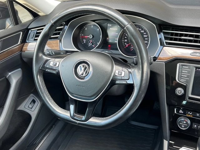VW Passat 2.0TDI-190ps-4-MOTION-HIGHLINE-FULL SERVICE VW-HOB - автомобили, коли, обяви за нови и употребявани 10