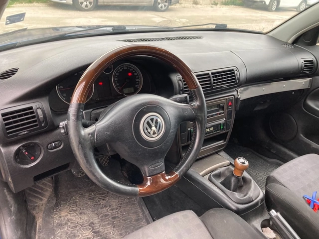 VW Passat 1, 9 TDI AVF 131.C.6CK - автомобили, коли, обяви за нови и употребявани 8