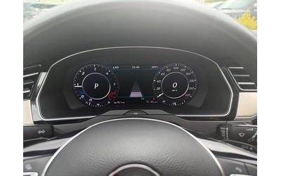 VW Passat R-Line* 4motion* DYNAUDIO* 240к.с.* 360 камери - автомобили, коли, обяви за нови и употребявани 10