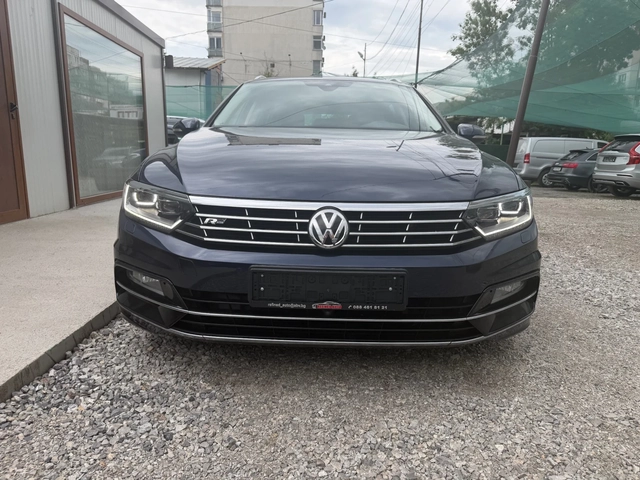 VW Passat R-Line* 4motion* DYNAUDIO* 240к.с.* 360 камери - автомобили, коли, обяви за нови и употребявани 1