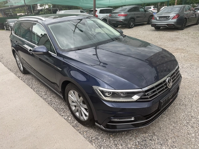 VW Passat R-Line* 4motion* DYNAUDIO* 240к.с.* 360 камери - автомобили, коли, обяви за нови и употребявани 2