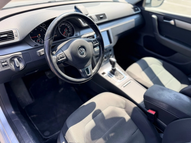 VW Passat 2.0TDI Лизинг през Уникредит по 130 евро - автомобили, коли, обяви за нови и употребявани 9
