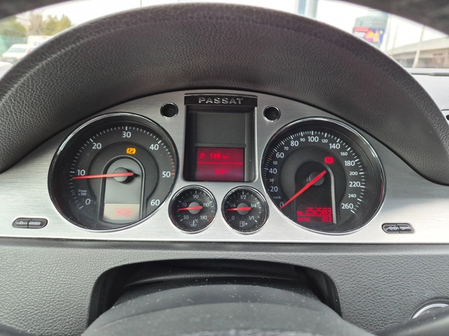 VW Passat 1.9 TDI - автомобили, коли, обяви за нови и употребявани 16