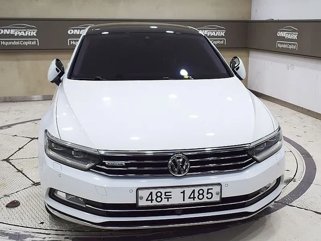 VW Passat 2.0 Tdi 4Motion Prestige - САМО 30% АВАНС - автомобили, коли, обяви за нови и употребявани 2