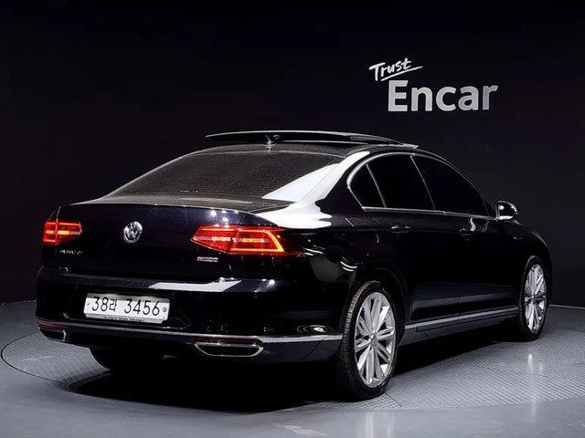 VW Passat 2.0 Tdi 4Motion Prestige - САМО 30% АВАНС - автомобили, коли, обяви за нови и употребявани 2