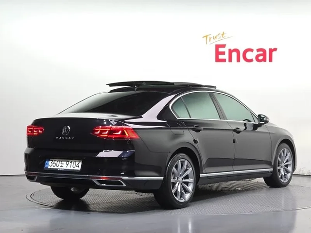 VW Passat 2.0 Tdi Prestige - САМО 30% АВАНС - автомобили, коли, обяви за нови и употребявани 1