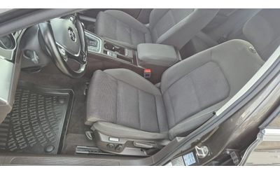 VW Passat 1.6TDI COMFORT КАМЕРА НАВИ ЛИЗИНГ ВИДЕО - автомобили, коли, обяви за нови и употребявани 10