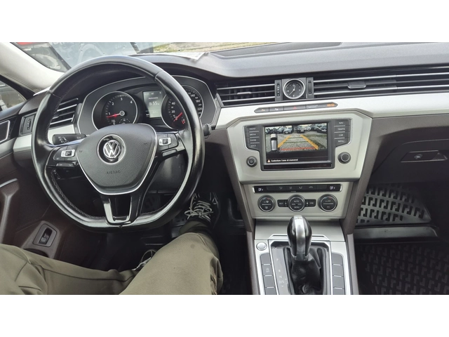 VW Passat 1.6TDI COMFORT КАМЕРА НАВИ ЛИЗИНГ ВИДЕО - автомобили, коли, обяви за нови и употребявани 13