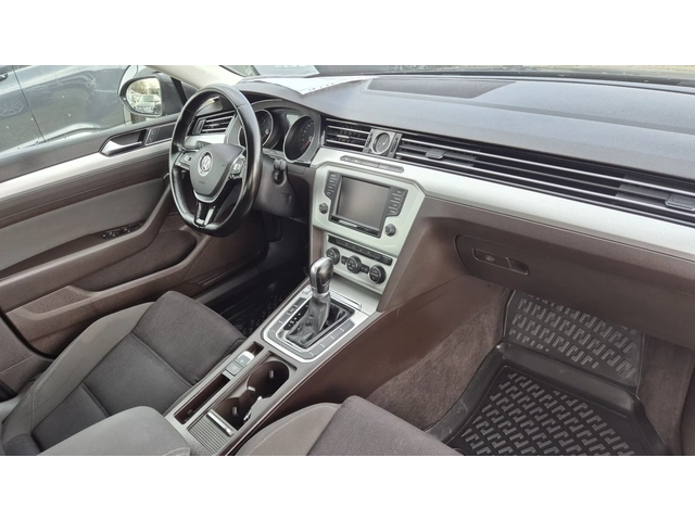VW Passat 1.6TDI COMFORT КАМЕРА НАВИ ЛИЗИНГ ВИДЕО - автомобили, коли, обяви за нови и употребявани 8