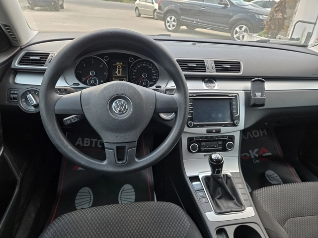 VW Passat 7= 2.0TDI-140кс= 6ск= НАВИ= АВТОПИЛОТ - автомобили, коли, обяви за нови и употребявани 10