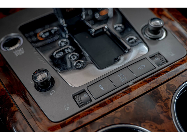 VW Phaeton 3.0TDI/dYnaudio/Обдувхане/Камера/Дистроник - автомобили, коли, обяви за нови и употребявани 10